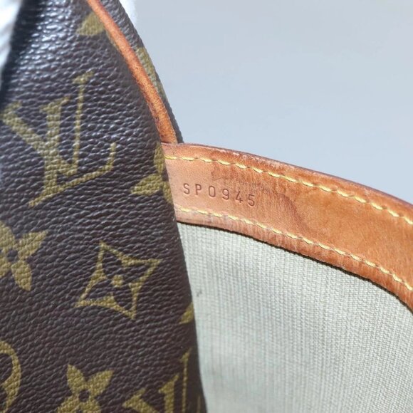 LOUIS VUITTON Monogram Reporter GM Shoulder Bag - Picture 12 of 15